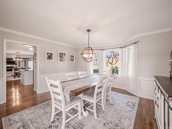 $549,900 | 10200 Byron Court, Newburgh, IN 47630