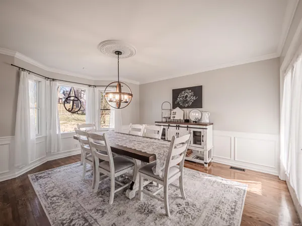 $539,900 | 10200 Byron Court, Newburgh, IN 47630