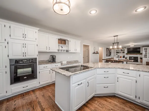 $539,900 | 10200 Byron Court, Newburgh, IN 47630