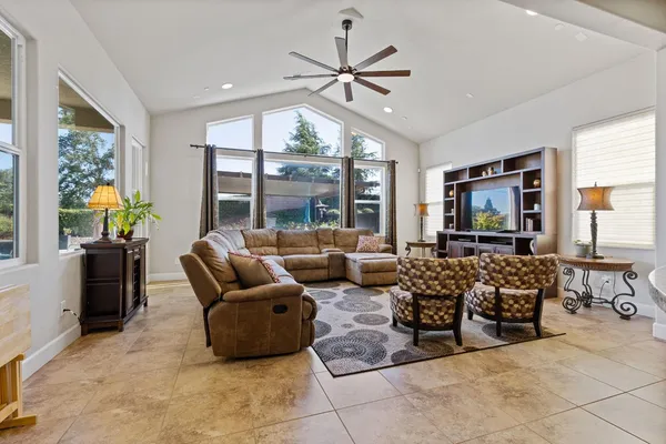$999,000 | 4333 Secretariat Way, Roseville, CA 95747