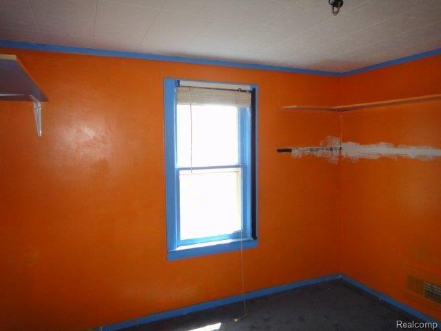 2800 Gerald Avenue Rochester, MI 48307 - Photo 6 of 10 DSC03935.JPG