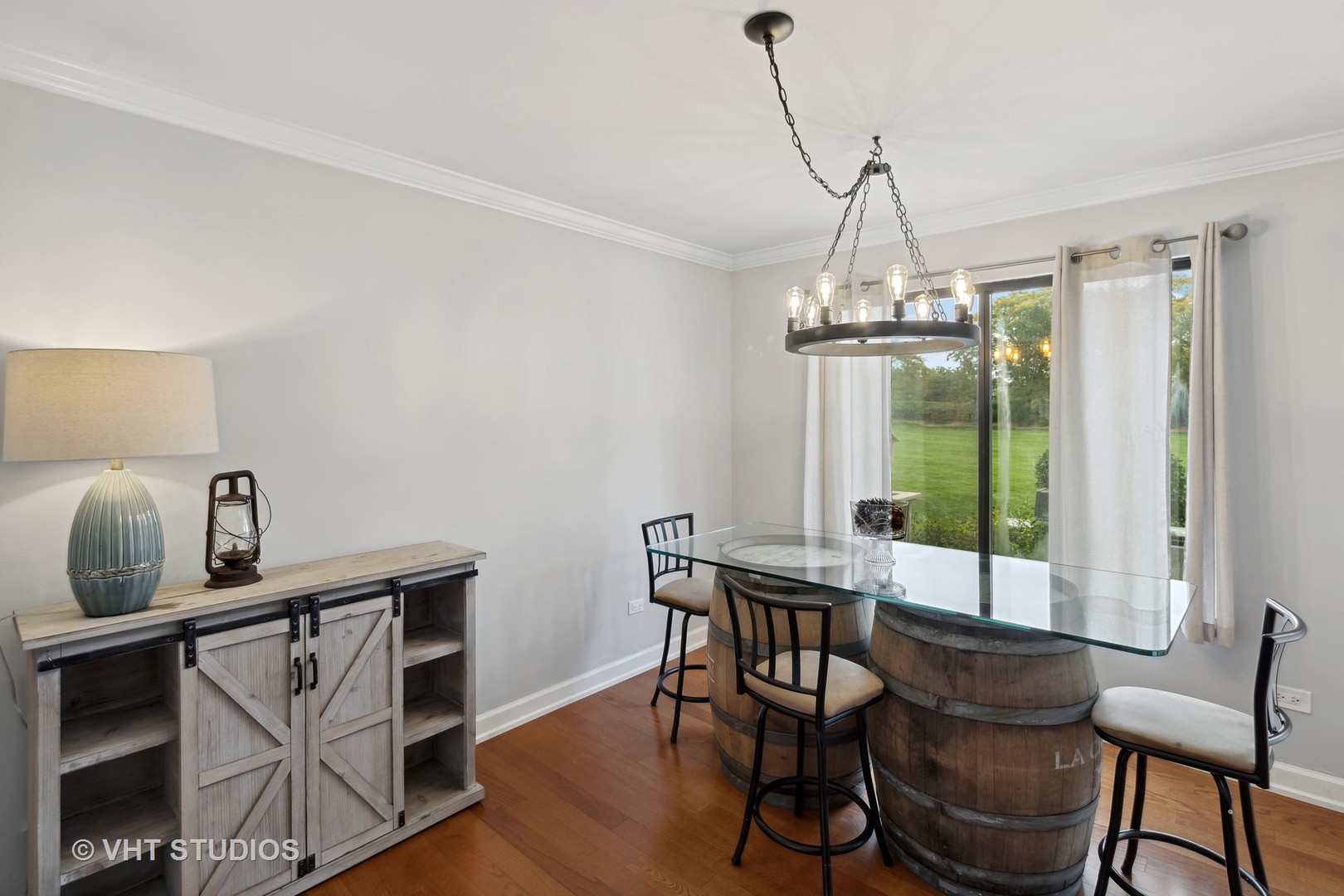 463 Old Barn Road Lake Barrington, IL 60010 - Photo 5 of 18 Gallery Image 5