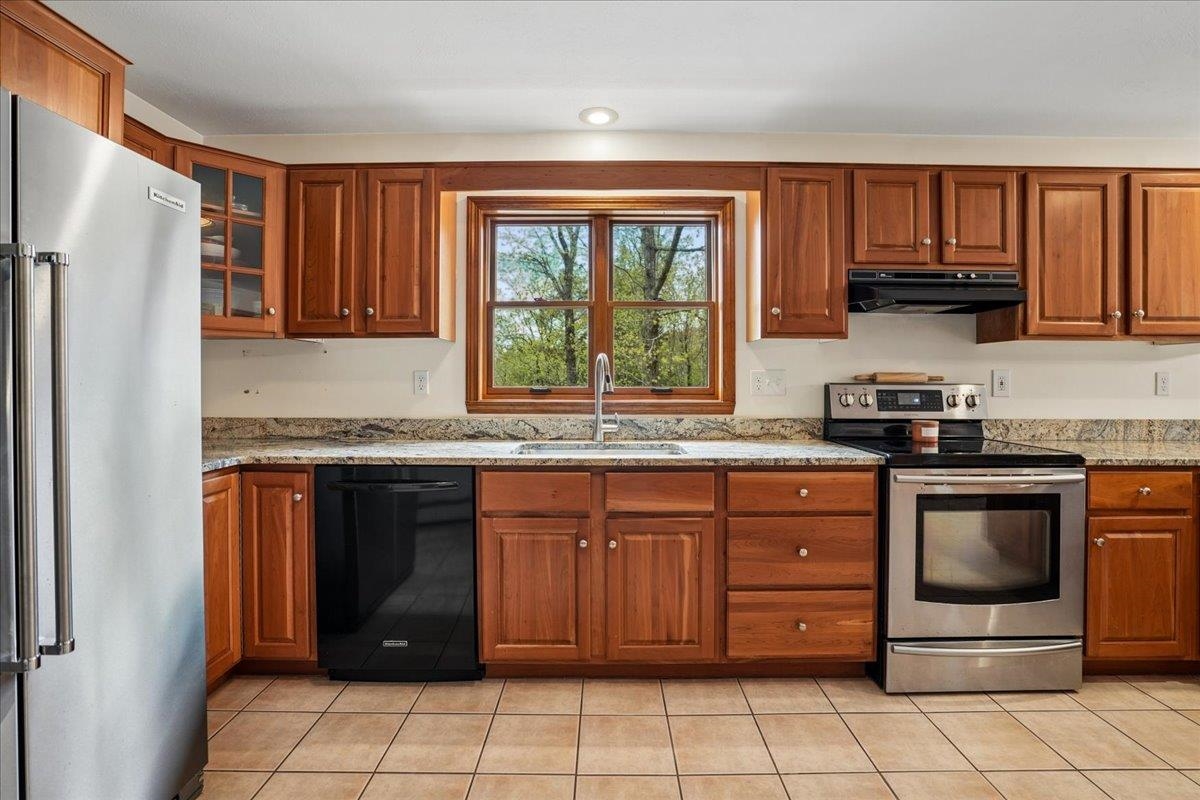 35 Haynes Road Deerfield, NH 03037 - Photo 19 of 50