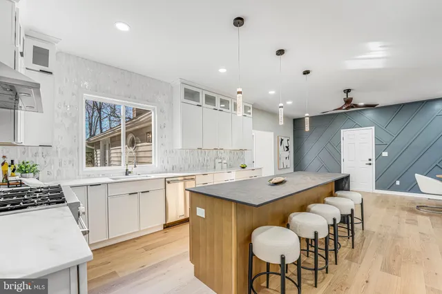 $1,290,000 | 3620 Hill Street, Fairfax, VA 22030