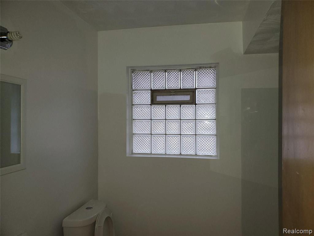 16700 Burt Road Detroit, MI 48219 - Photo 3 of 9