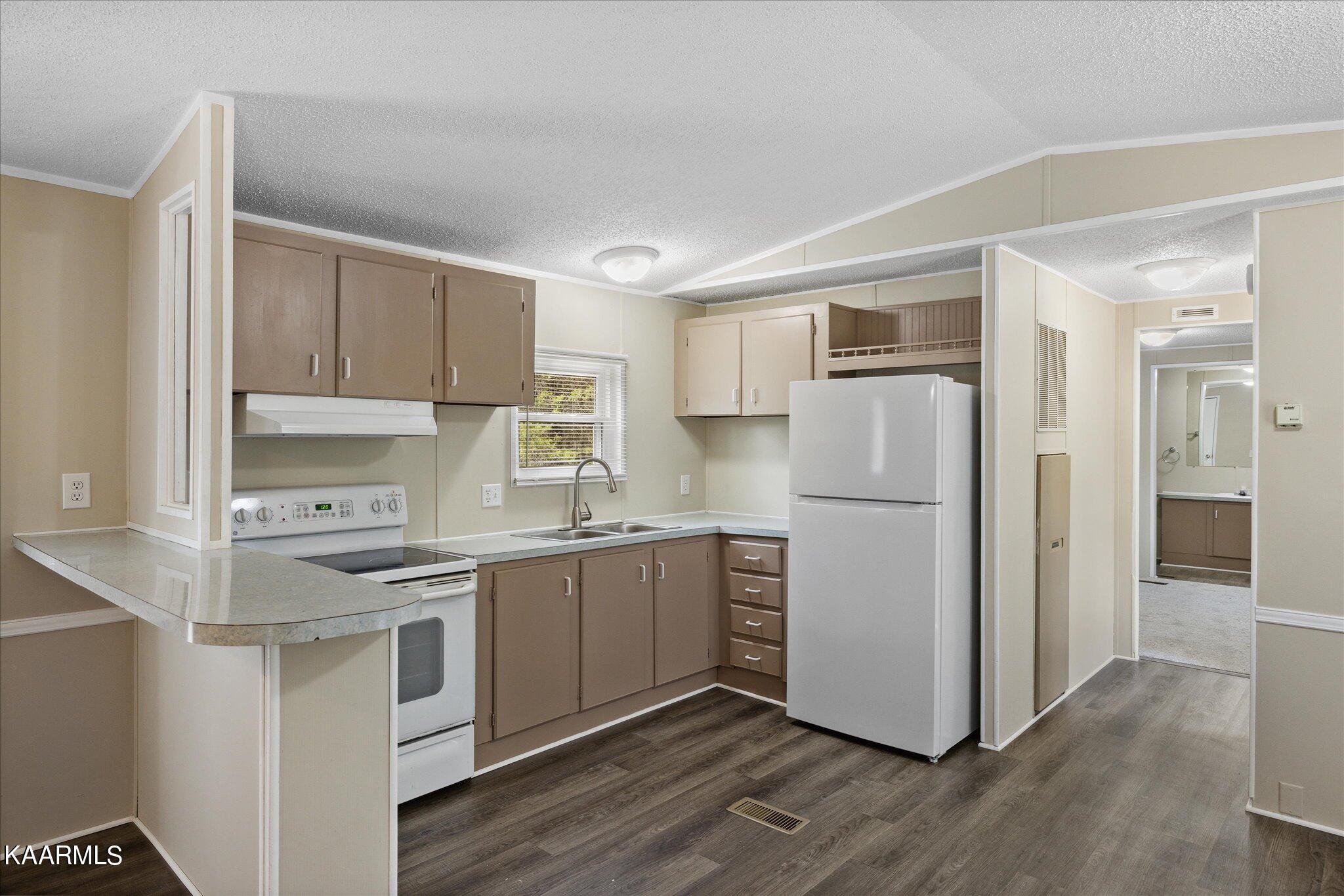 3926 Hickman Road Kodak, TN 37764 - Photo 11 of 25 13-IMG_0301