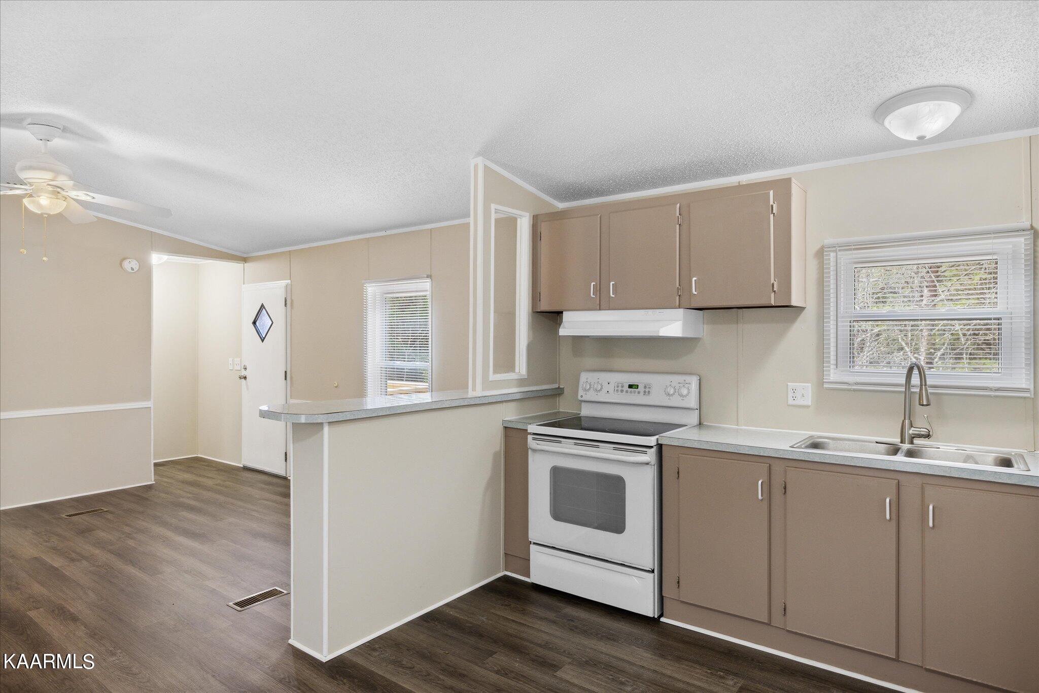3926 Hickman Road Kodak, TN 37764 - Photo 12 of 25 14-IMG_0306