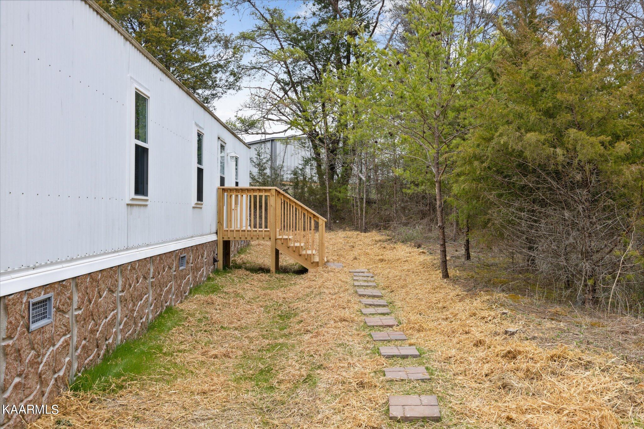 3926 Hickman Road Kodak, TN 37764 - Photo 24 of 25 03-IMG_0376