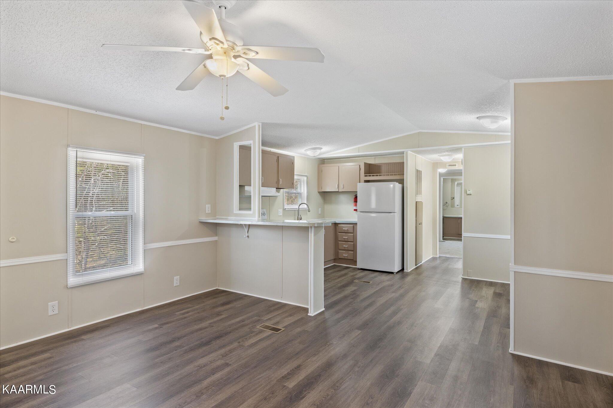 3926 Hickman Road Kodak, TN 37764 - Photo 9 of 25 11-IMG_0291