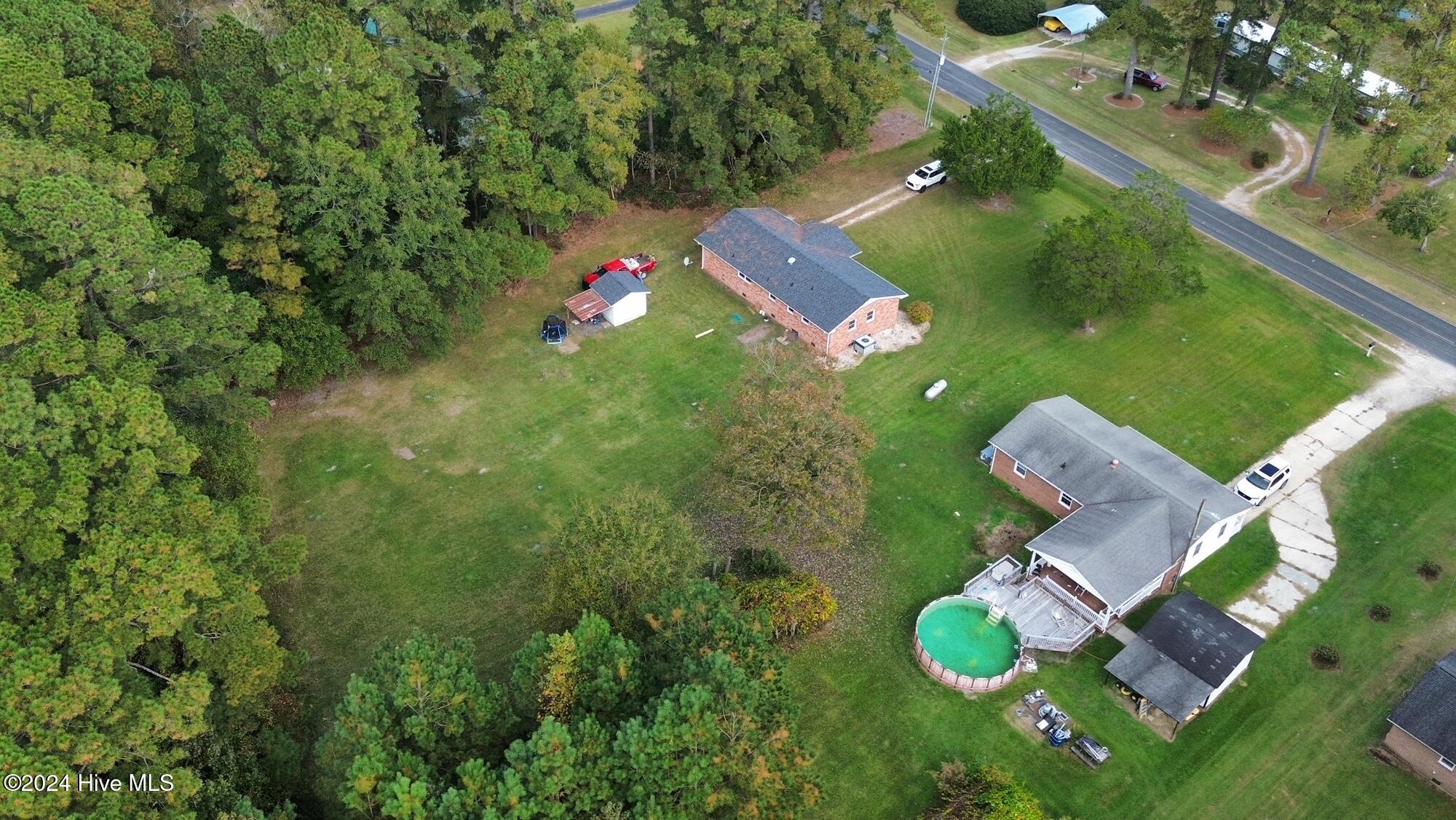 171 Trott Road Richlands, NC 28574 - Photo 25 of 30 dji_fly_20241030_130734_392_173030995186