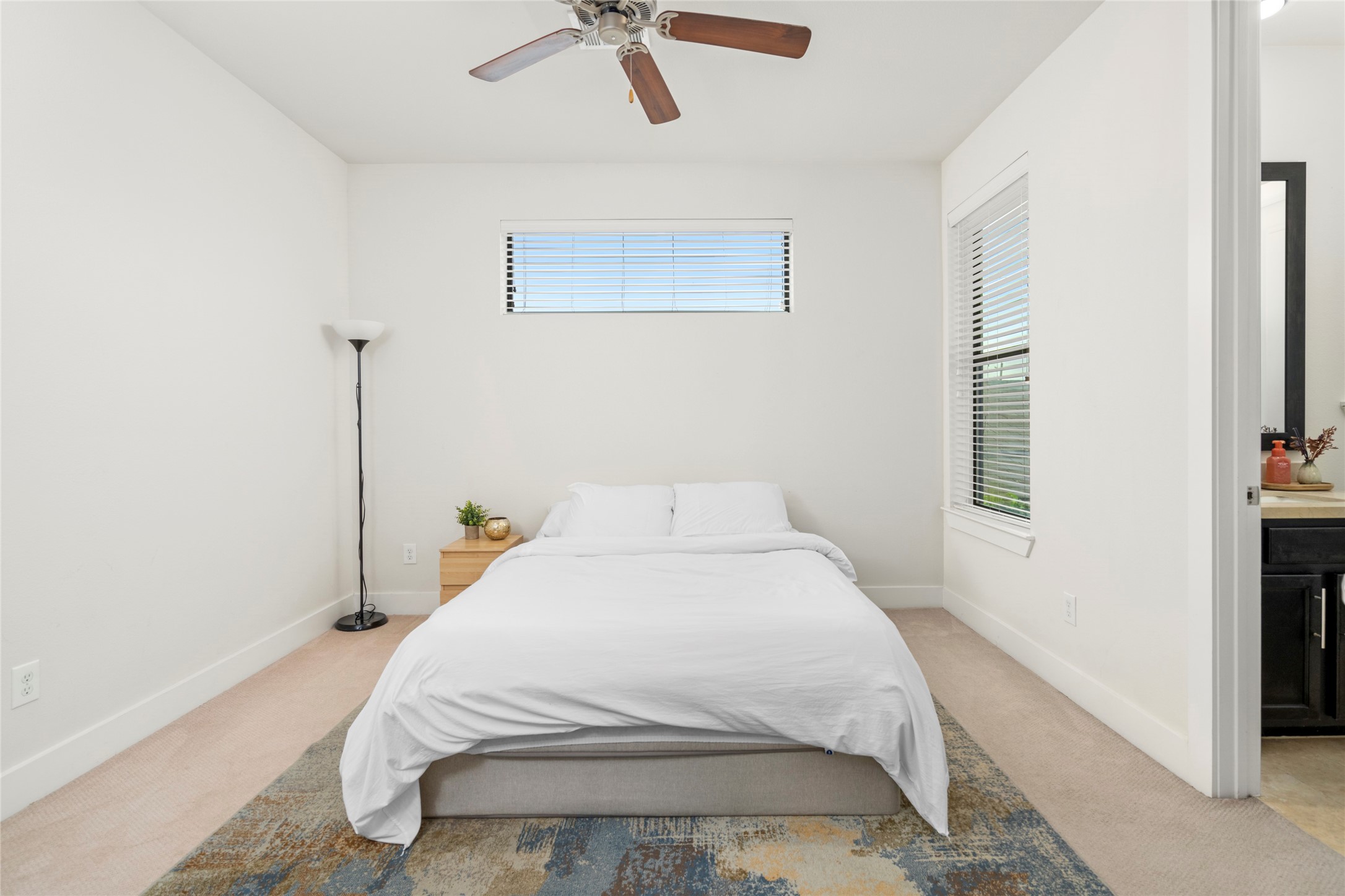 2609 Riverside Drive, Unit E Houston, TX 77004 - Photo 18 of 25 First of two secondary bedrooms with an ensuite bath.