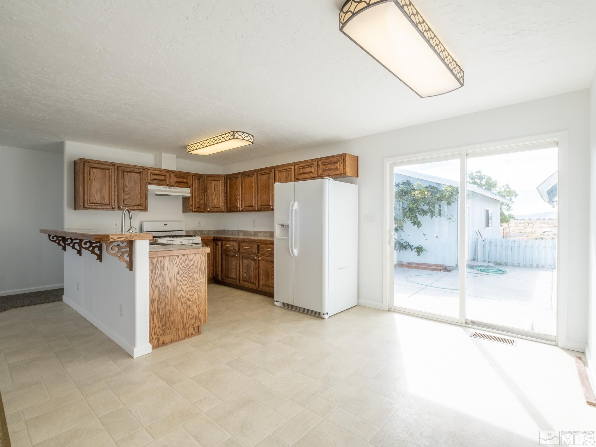 988 Bench Fallon, NV 89406 - Photo 6 of 39 Photo 6
