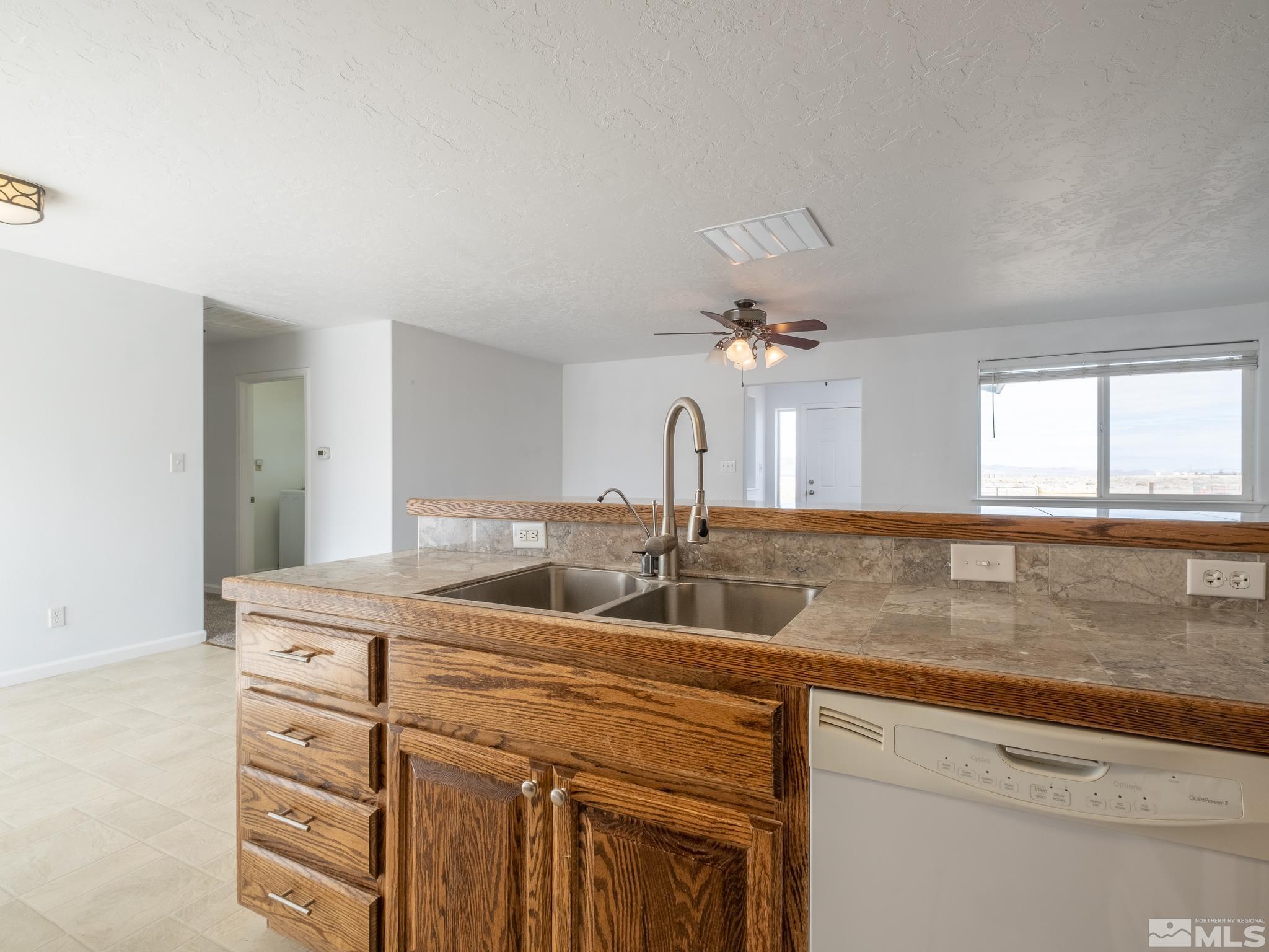 988 Bench Fallon, NV 89406 - Photo 8 of 39 Photo 8