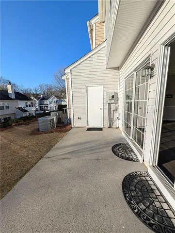 $2,440 | 1041 Annazanes Court, Alpharetta, GA 30004