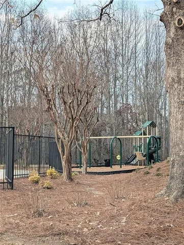 $2,440 | 1041 Annazanes Court, Alpharetta, GA 30004