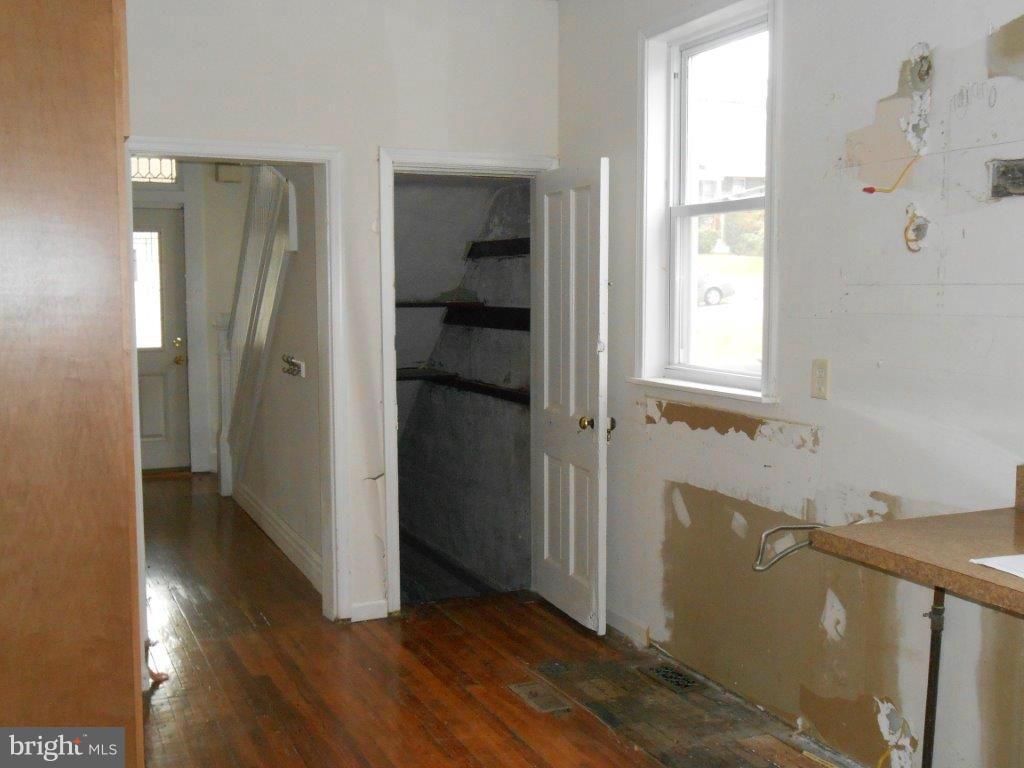 714 Springfield Avenue Baltimore, MD 21212 - Photo 11 of 13 Kitchen