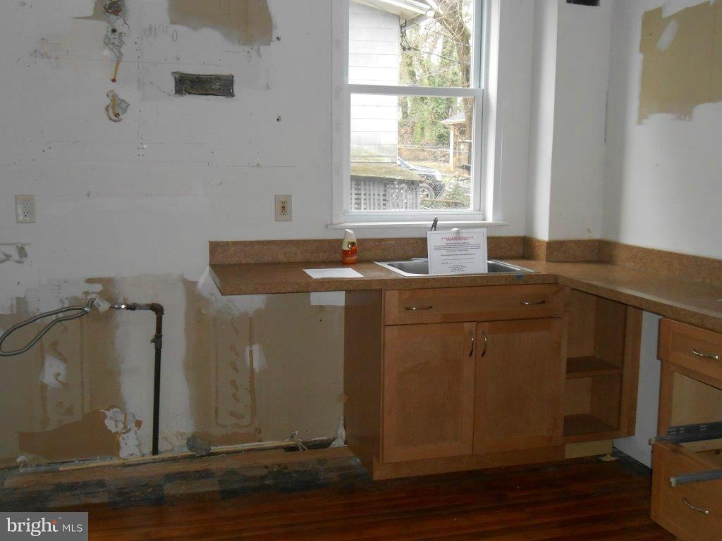 714 Springfield Avenue Baltimore, MD 21212 - Photo 10 of 13 Kitchen