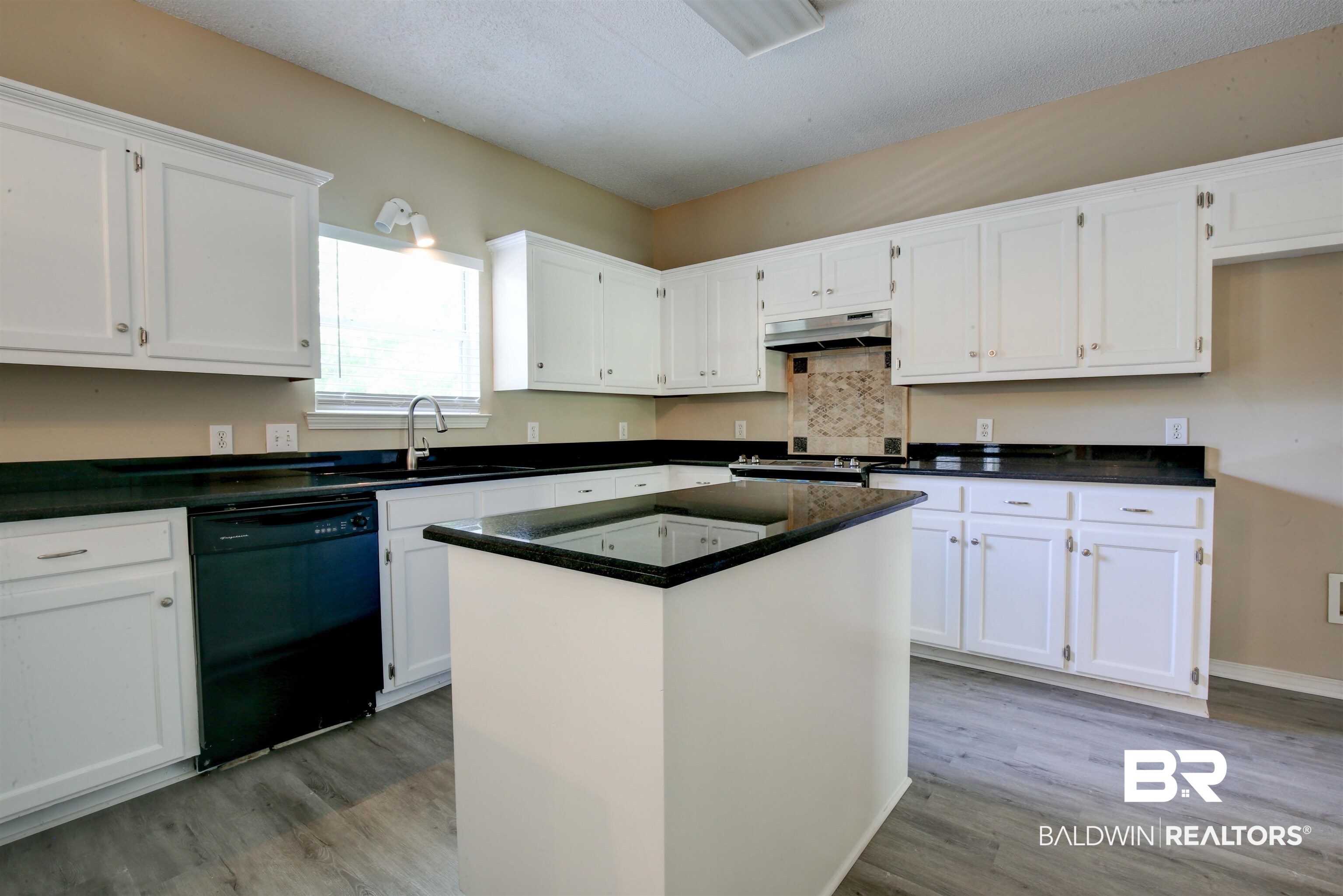 640 Ridgewood Drive Daphne, AL 36526 - Photo 12 of 23