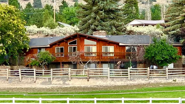 $1,150,000 | 4162 Pine Grove Road, Klamath Falls, OR 97603