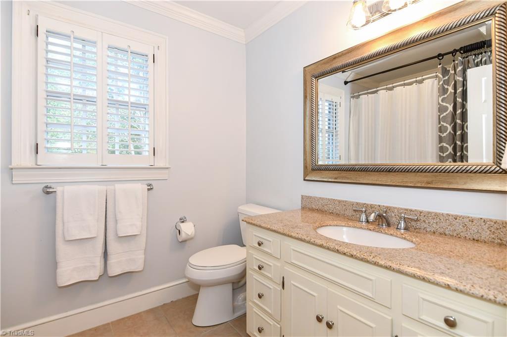 1602 Heathcliff Road High Point, NC 27262 - Photo 26 of 39 Gallery Image 26