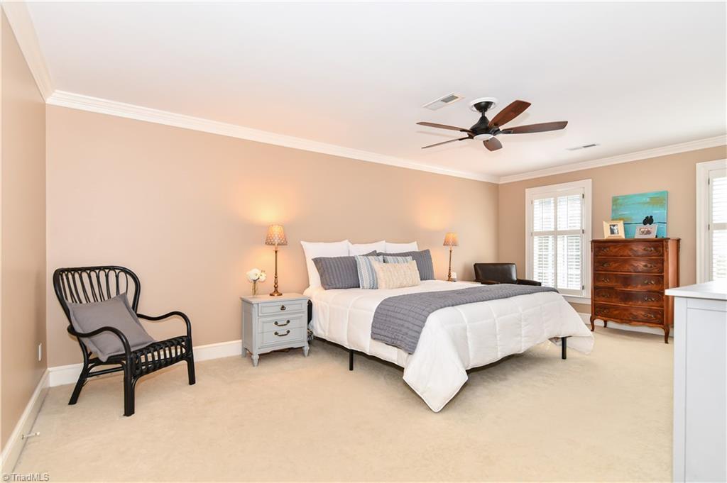 1602 Heathcliff Road High Point, NC 27262 - Photo 27 of 39 Gallery Image 27