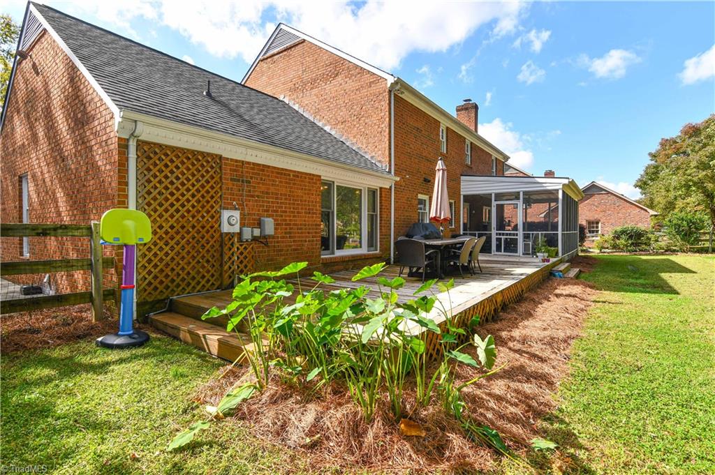 1602 Heathcliff Road High Point, NC 27262 - Photo 35 of 39 Gallery Image 35