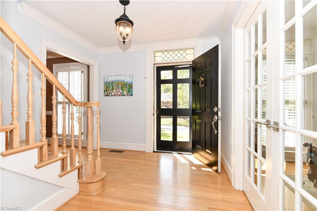 1602 Heathcliff Road High Point, NC 27262 - Photo 6 of 39 Gallery Image 6