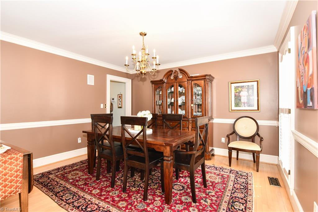 1602 Heathcliff Road High Point, NC 27262 - Photo 9 of 39 Gallery Image 9