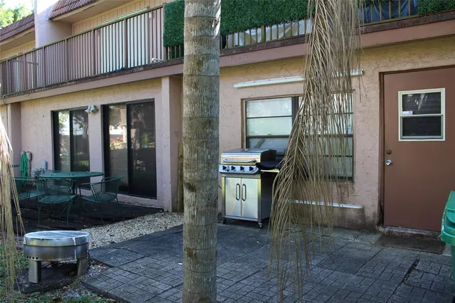 $290,000 | 42 Matador Lane, Unit 524, Davie, FL 33324