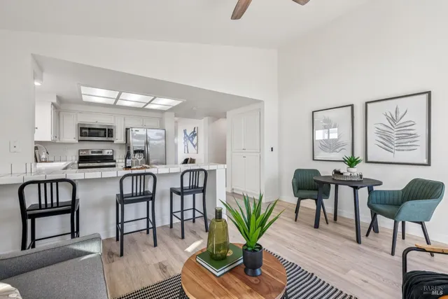 $725,000 | 160 Flametree Circle, Windsor, CA 95492