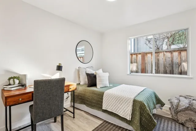 $725,000 | 160 Flametree Circle, Windsor, CA 95492