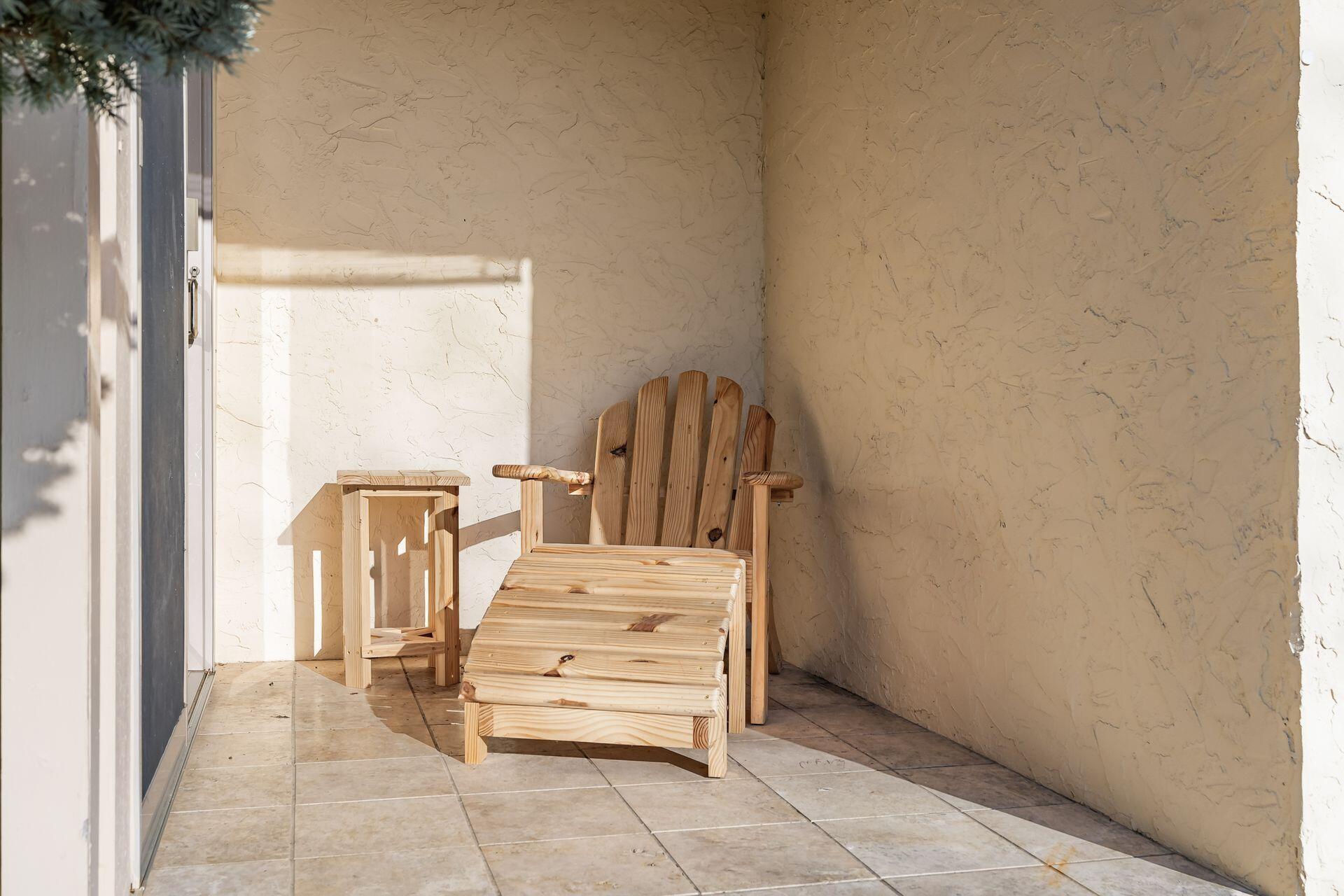 6772 Concord Road Delaware, OH 43015 - Photo 72 of 80 Relaxing nook with pull down shade