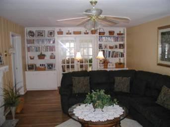504 North Base Street Morrison, IL 61270 - Photo 7 of 14 Gallery Image 7