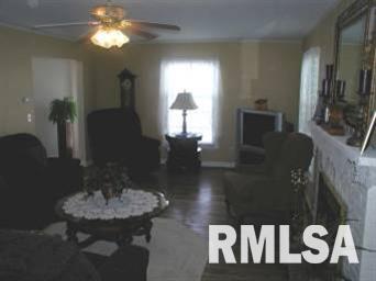 504 North Base Street Morrison, IL 61270 - Photo 8 of 14 Gallery Image 8