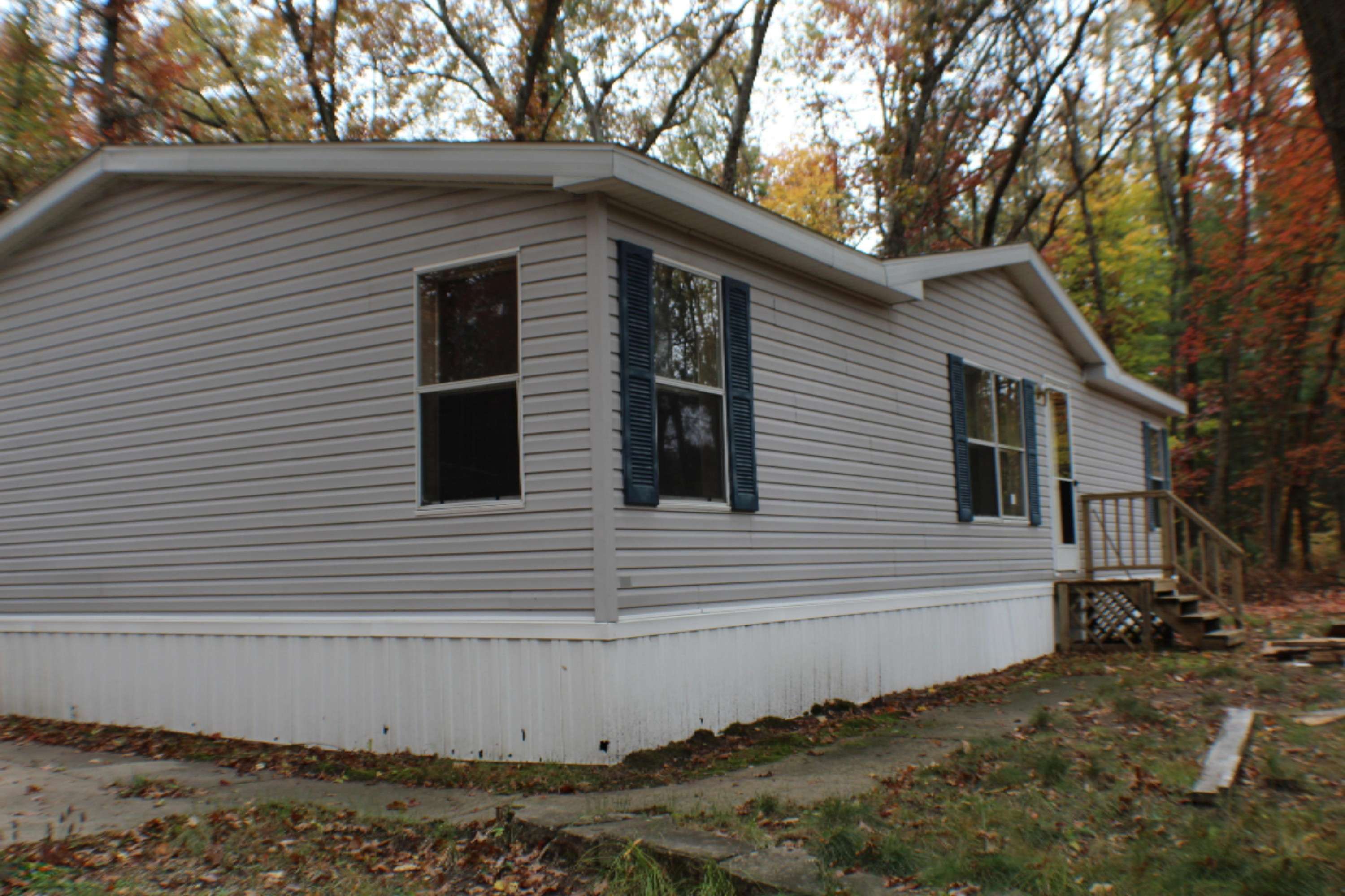 9988 West County Line Road Howard City, MI 49329 - Photo 2 of 42 IMG_1939