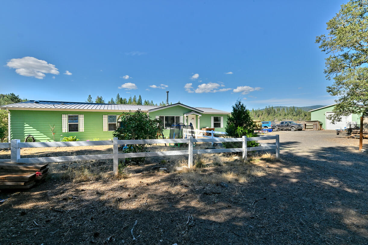 13388 Butte Falls Highway Eagle Point, OR 97524 - Photo 49 of 52 DSC_9277