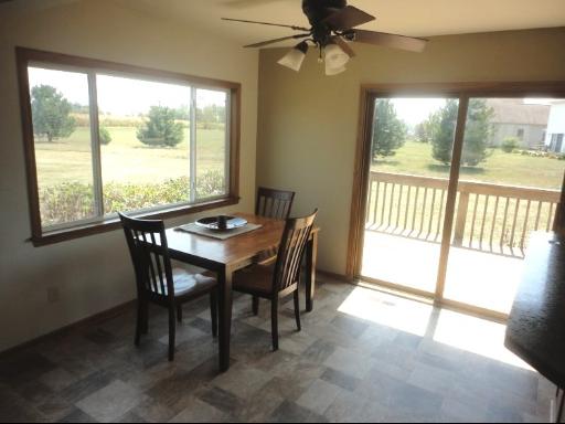 102 Windmill Court Rochelle, IL 61068 - Photo 3 of 10
