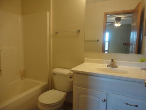 102 Windmill Court Rochelle, IL 61068 - Photo 8 of 10