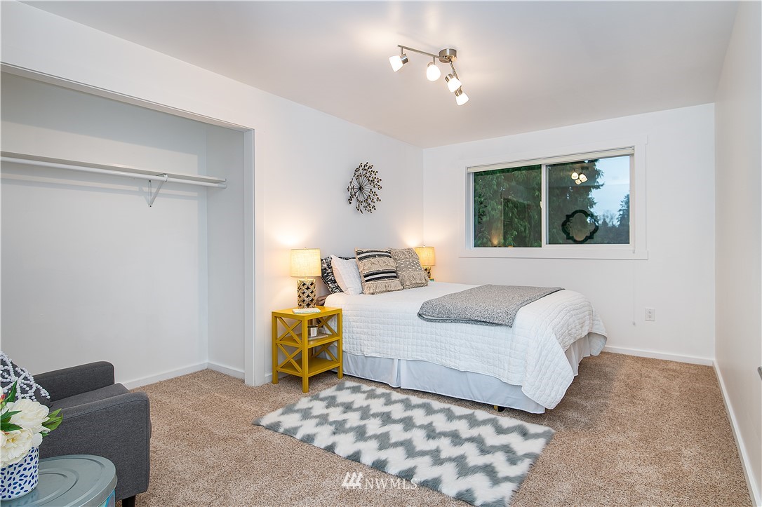 26505 Lake Fenwick Road South Kent, WA 98032 - Photo 14 of 25 Gallery Image 14
