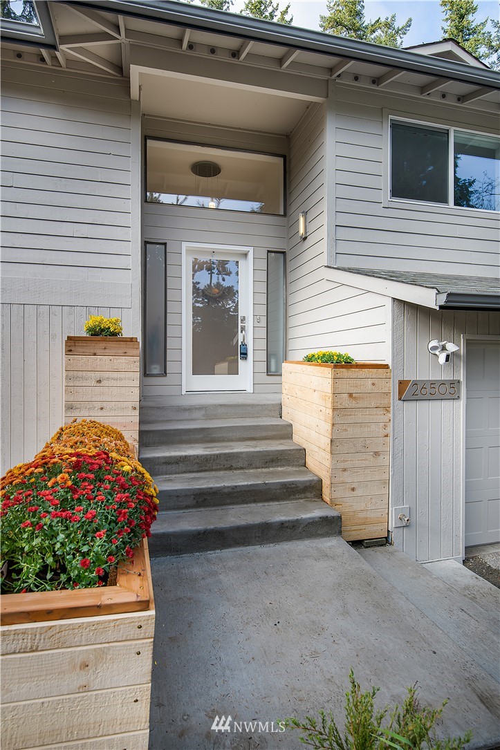 26505 Lake Fenwick Road South Kent, WA 98032 - Photo 3 of 25 Gallery Image 3