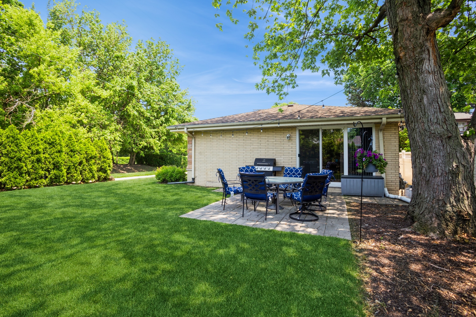 2619 Manor Lane Park Ridge, IL 60068 - Photo 3 of 4