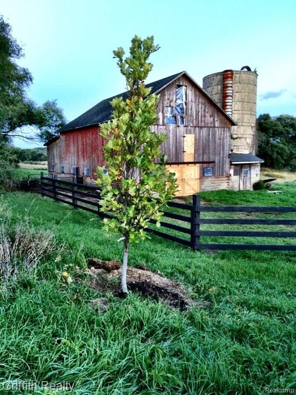 6970 Herbst Road Brighton, MI 48114 - Photo 48 of 49 Gallery Image 48