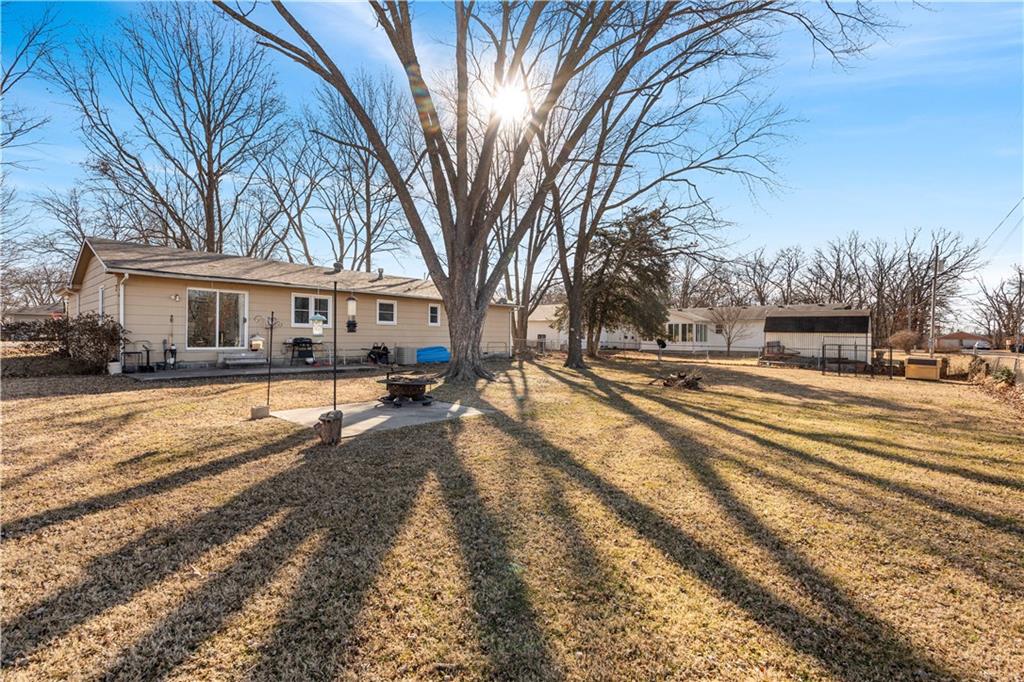 18958 South 1491st Road Nevada, MO 64772 - Photo 5 of 36