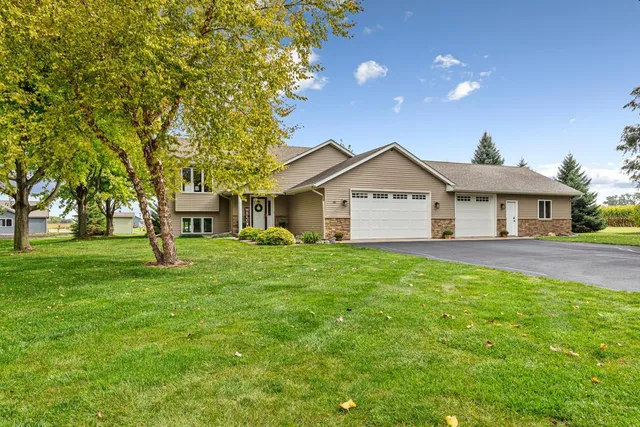 $429,000 | 95 Evergreen Court, Madison Lake, MN 56063