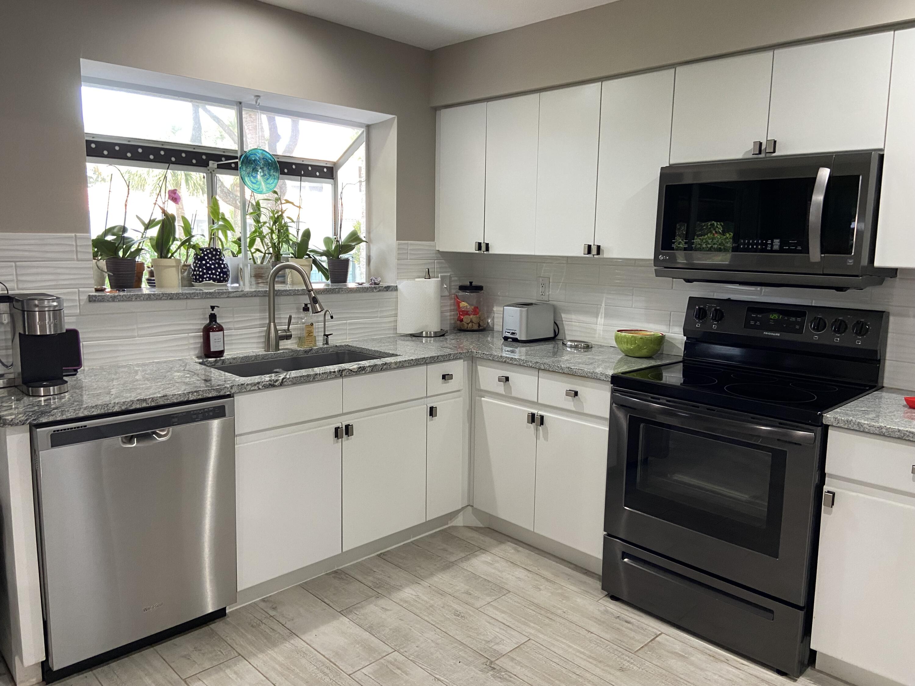2053 Northwest 52nd Street Boca Raton, FL 33496 - Photo 4 of 14 IMG-4509 (1)