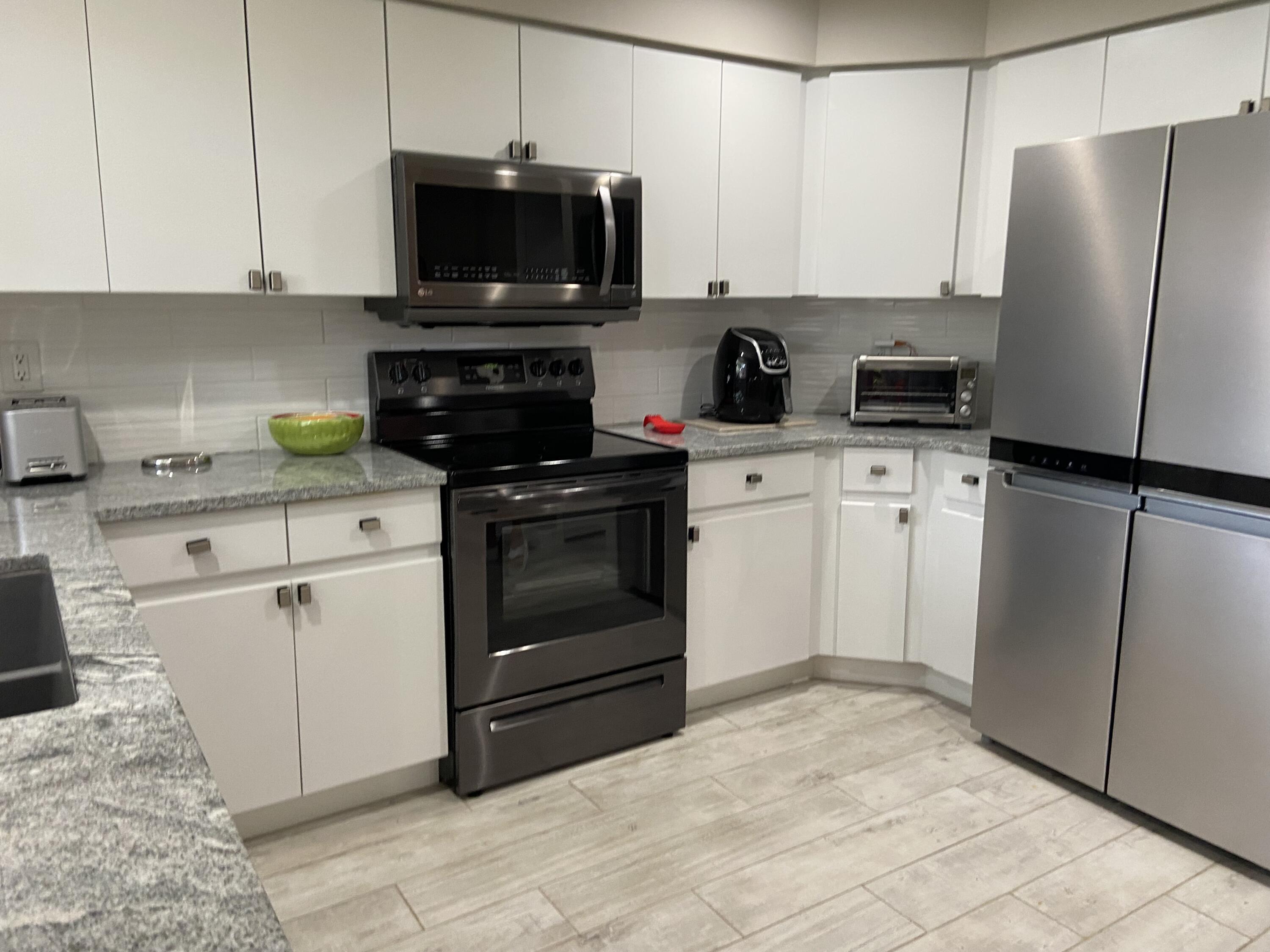 2053 Northwest 52nd Street Boca Raton, FL 33496 - Photo 5 of 14 IMG-4511