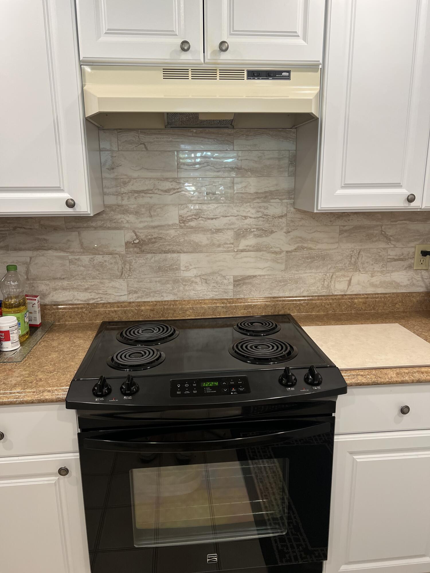 504 Davis Road, Unit 95 Palm Springs, FL 33461 - Photo 4 of 17 IMG_9897