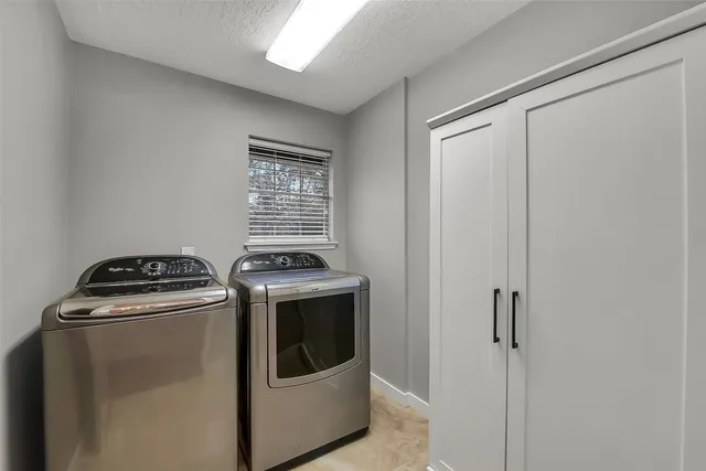 $450,000 | 3405 Longherridge Drive, Pearland, TX 77581