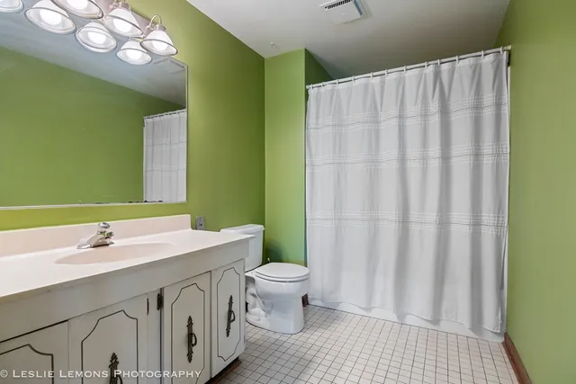 $449,000 | 409 North Ashbury Avenue, Bolingbrook, IL 60440