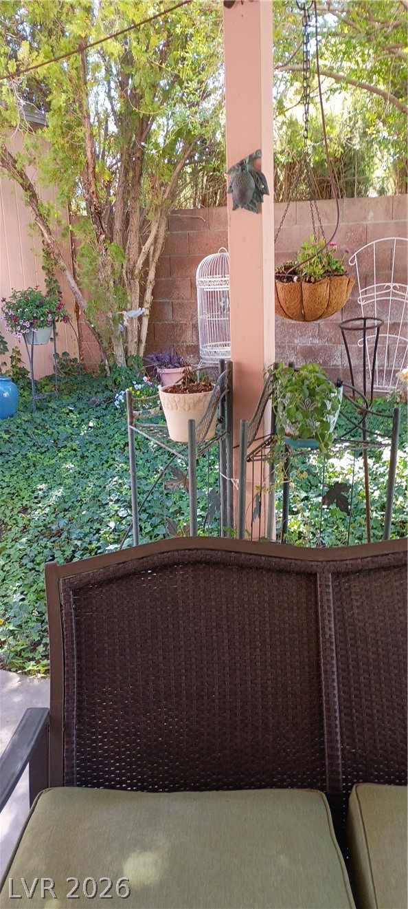 934 Derringer Lane Henderson, NV 89014 - Photo 25 of 49 View of rear yard
